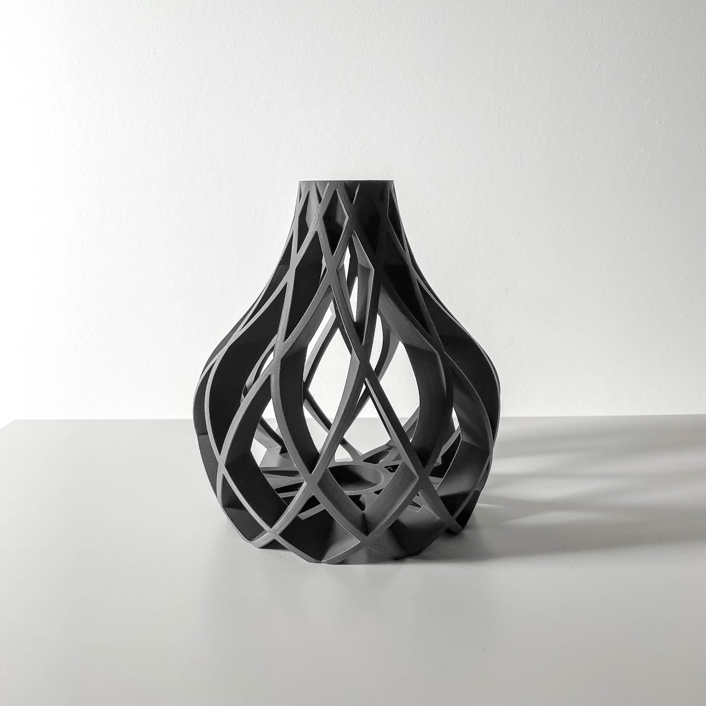 VUKAN VASE